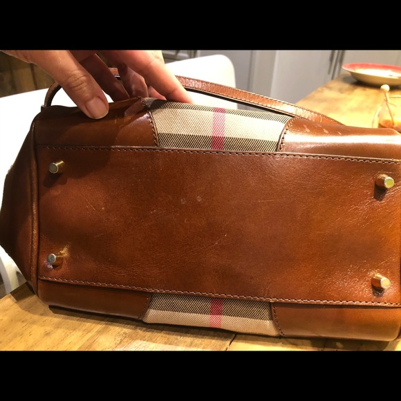 Burburry shoulder bag - Picture 6 of 8